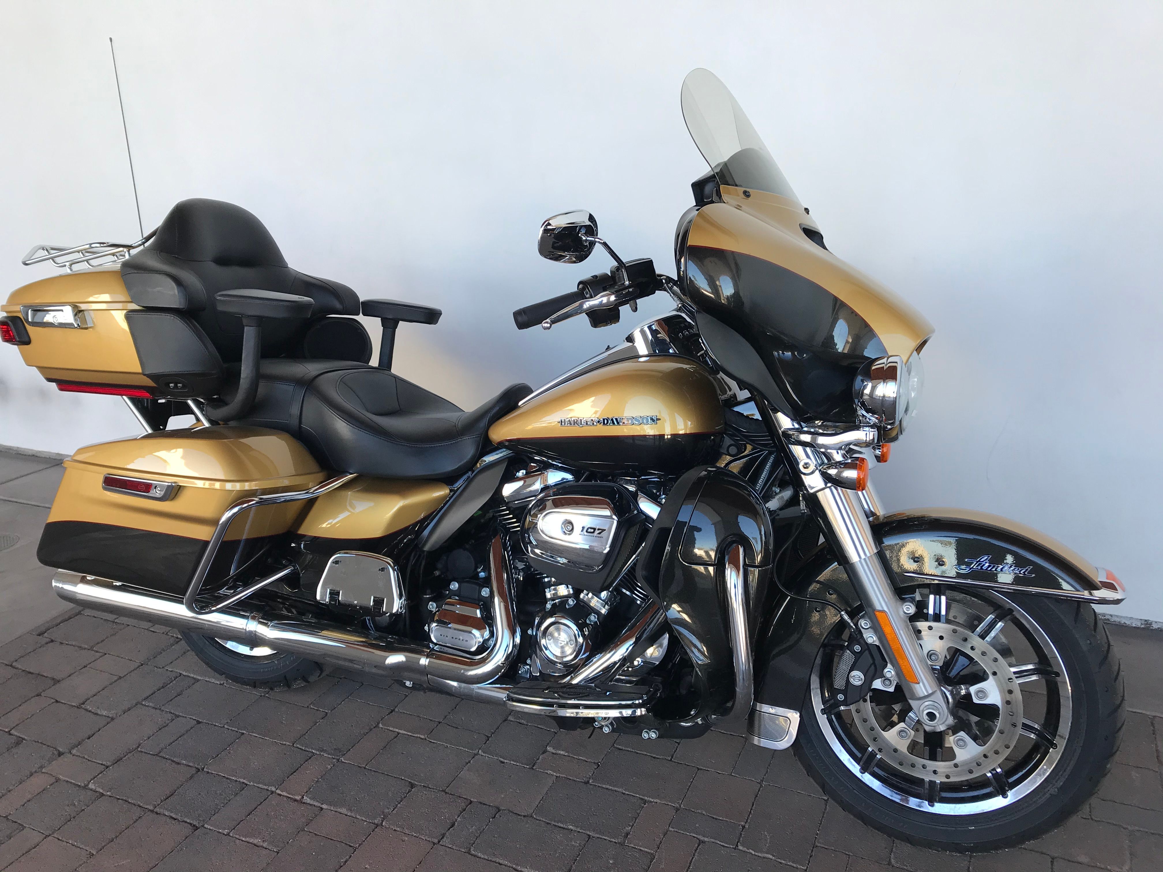 Pre-Owned 2017 Harley-Davidson Ultra Limited Low in Tucson #UHD646789 ...