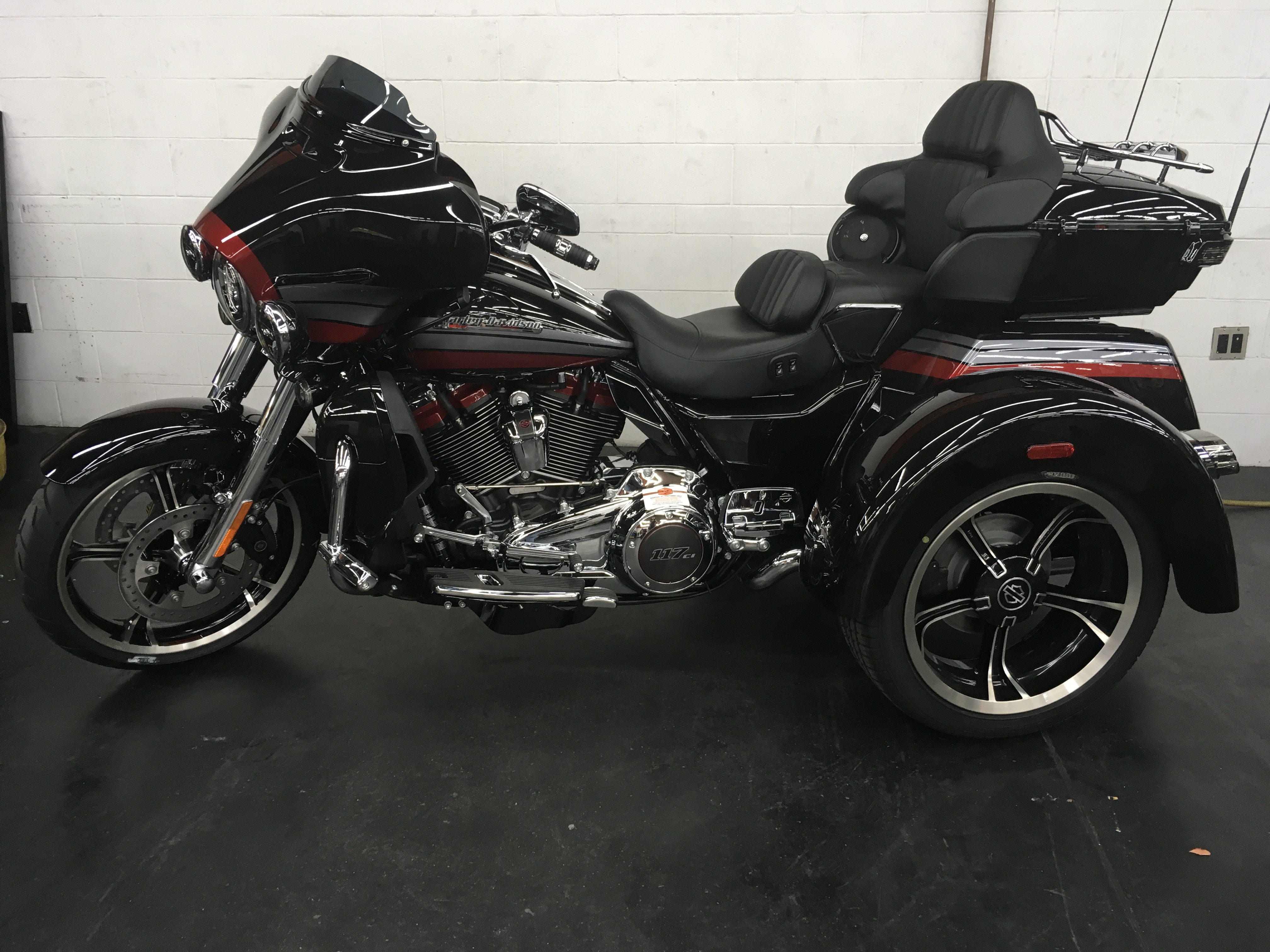 New 2020 Harley-Davidson CVO Tri Glide in Tucson #D54338 | Harley ...